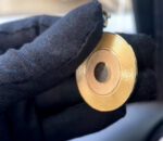 10K / 18k gold custom any round 31mm pendant + custom bail - Image 3